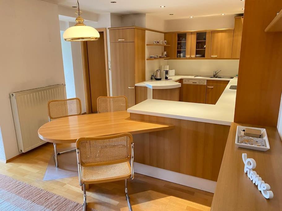 Zentrale Wohnung Gmunden Alte Baeckerei Esterno foto