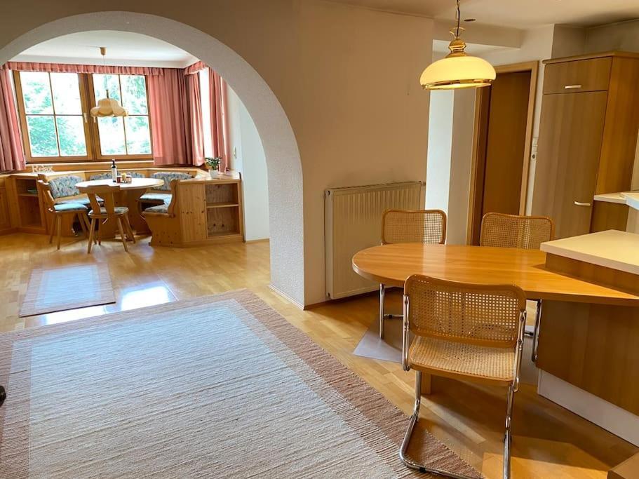 Zentrale Wohnung Gmunden Alte Baeckerei Esterno foto