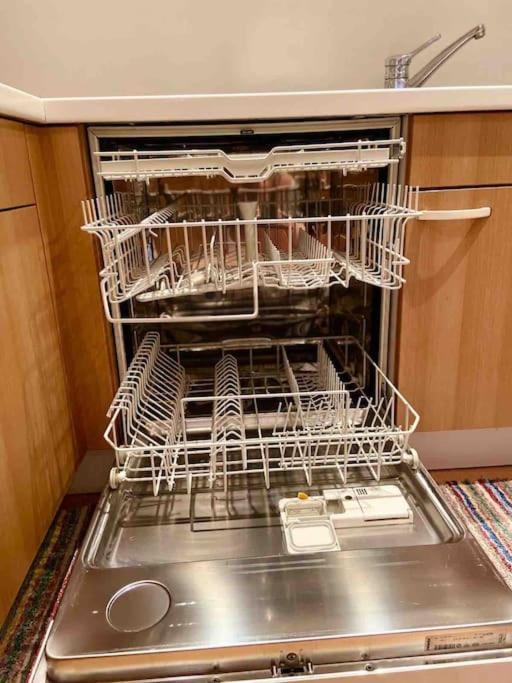 Zentrale Wohnung Gmunden Alte Baeckerei Esterno foto