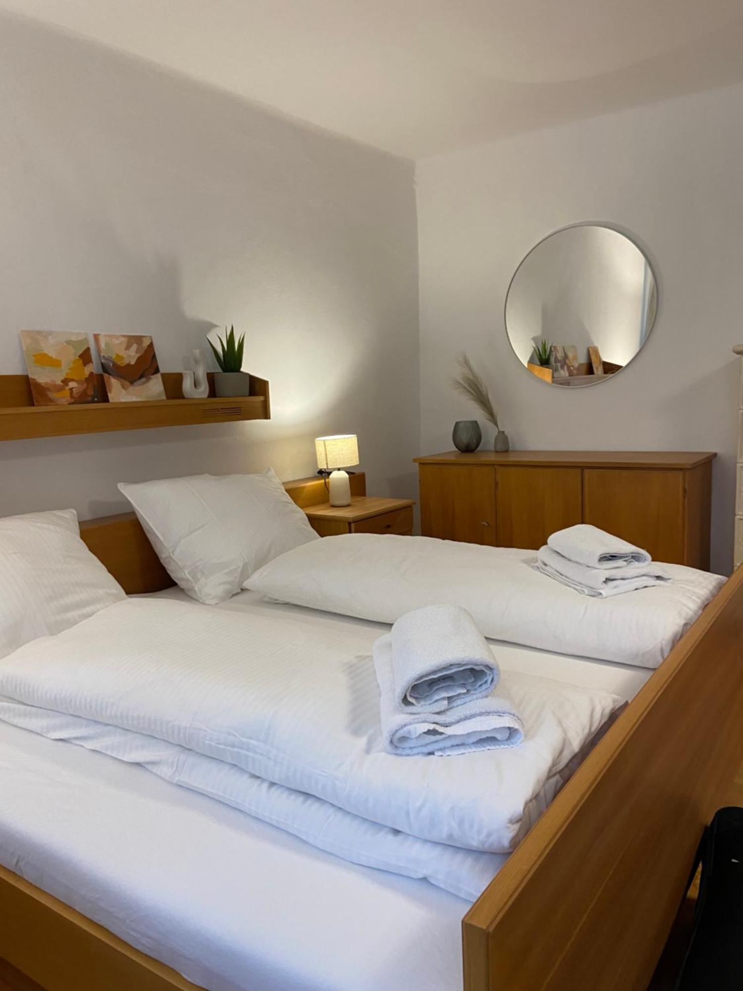 Zentrale Wohnung Gmunden Alte Baeckerei Esterno foto