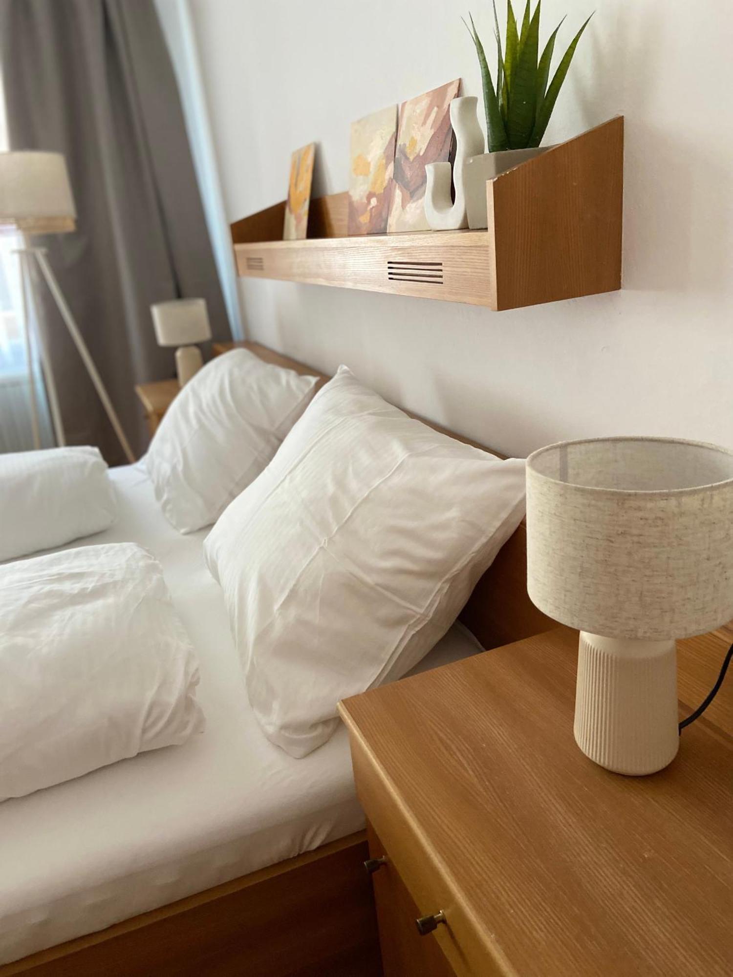 Zentrale Wohnung Gmunden Alte Baeckerei Esterno foto