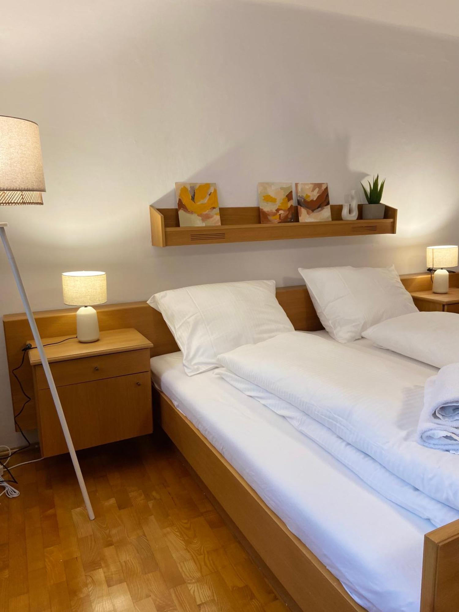 Zentrale Wohnung Gmunden Alte Baeckerei Esterno foto