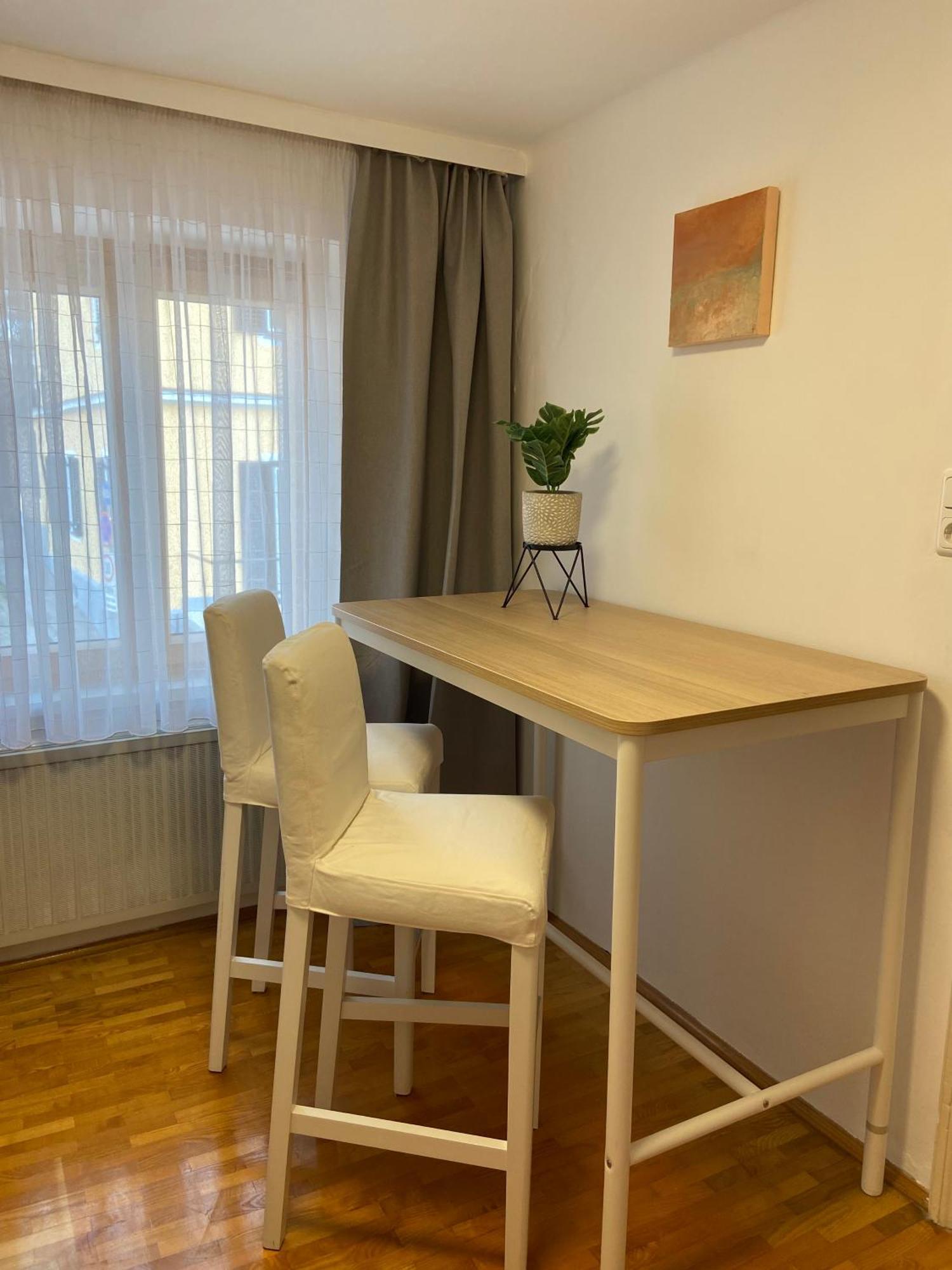 Zentrale Wohnung Gmunden Alte Baeckerei Esterno foto
