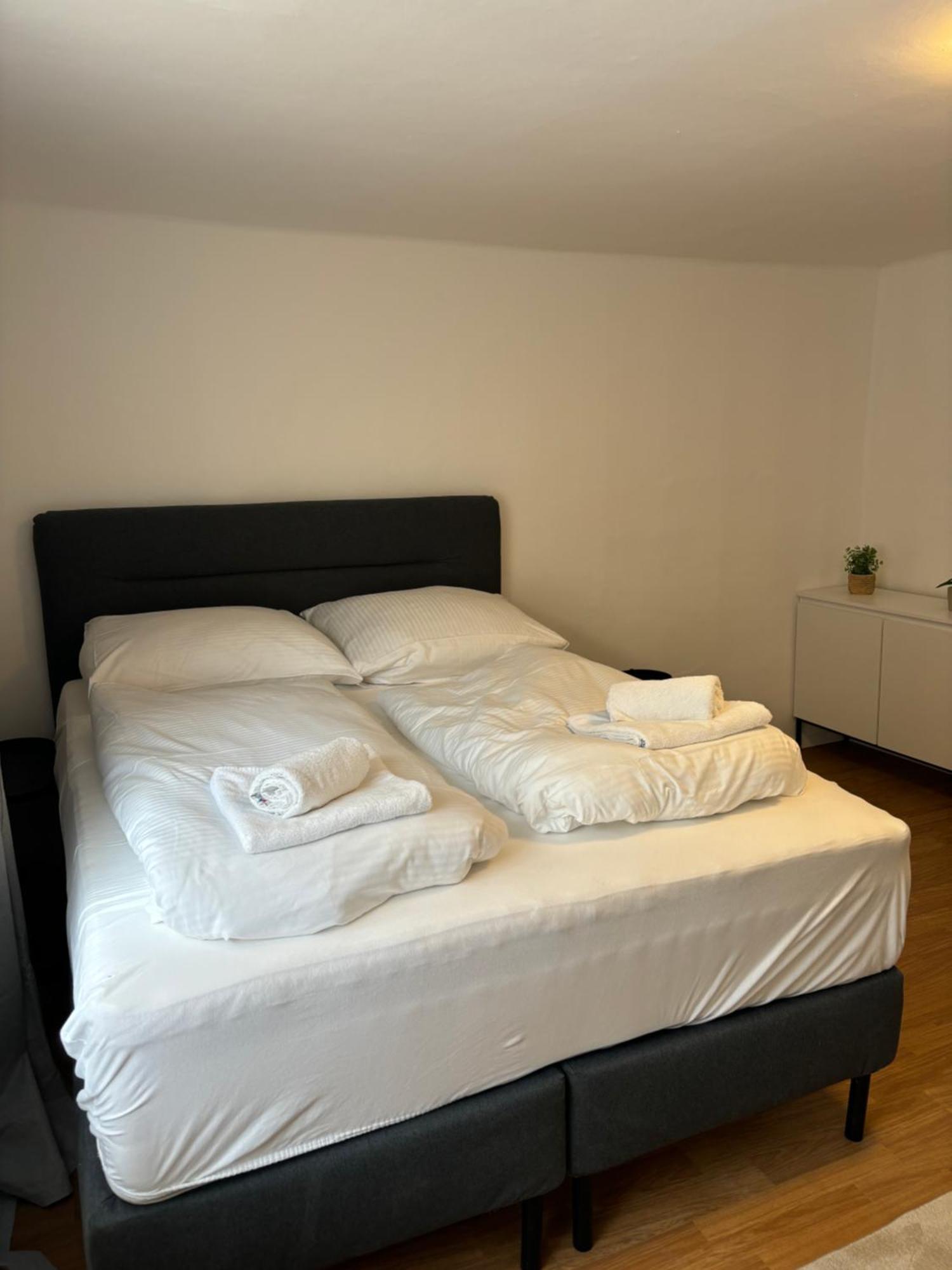 Zentrale Wohnung Gmunden Alte Baeckerei Esterno foto